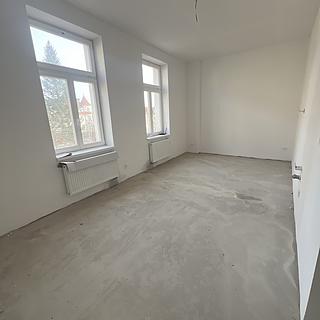 Prodej bytu 1+kk a garsoniéry 25 m² Mariánské Lázně, Hlavní třída