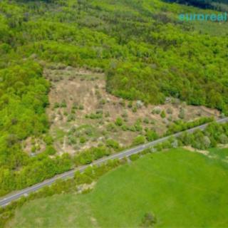 Prodej stavební parcely 35 279 m² Košťany