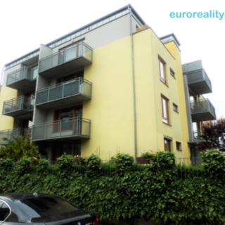 Pronájem bytu 3+1 130 m² Praha