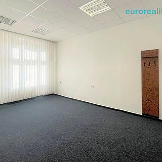 Pronájem kanceláře 16 m&sup2; Mariánské Lázně