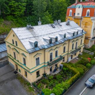 Prodej bytu 5+1 a více 213 m² Mariánské Lázně, Třebízského