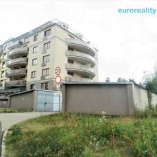 Prodej garáže 15 m² Praha Zličín
