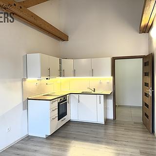 Pronájem bytu 2+kk 36 m² Praha Košíře, Plzeňská