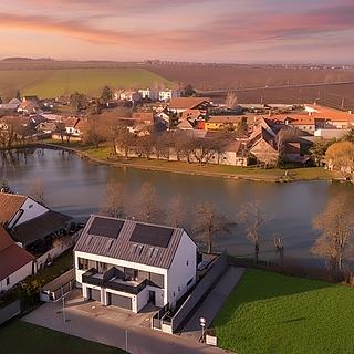 Prodej rodinného domu 214 m² Tursko, Jezdecká