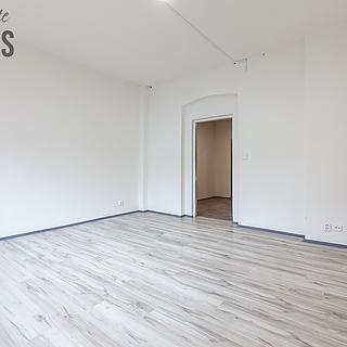 Pronájem bytu 1+kk, garsoniery 36 m² Ústí nad Labem