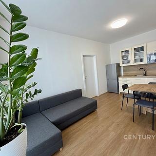 Prodej bytu 2+kk 38 m² Kolín IV, Zengrova