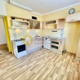 Prodej bytu 3+1 78 m² Miloňovice