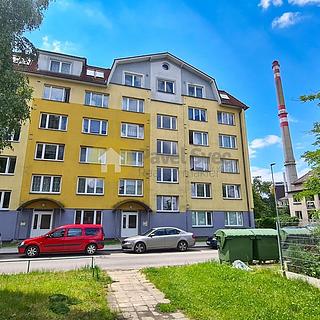 Pronájem bytu 2+1 61 m&sup2; Strakonice
