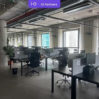 Pronájem kanceláře, 879m&sup2;