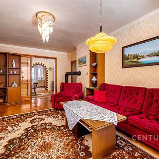 Prodej rodinného domu 323 m² Počenice-Tetětice Počenice