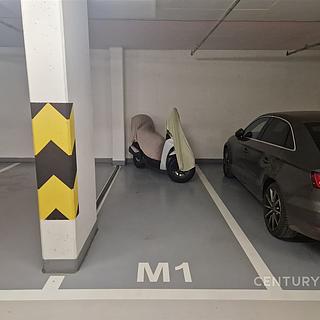 Pronájem parkovacího místa 8 m² Praha Modřany, Zlochova