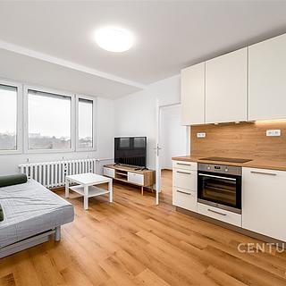 Pronájem bytu 2+kk 37 m² Praha Krč, V Štíhlách