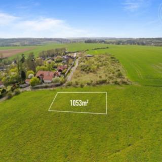 Prodej stavební parcely 1 053 m² Libeř