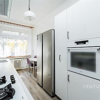 Prodej bytu 2+1 59 m² Praha Nusle, náměstí Hrdinů