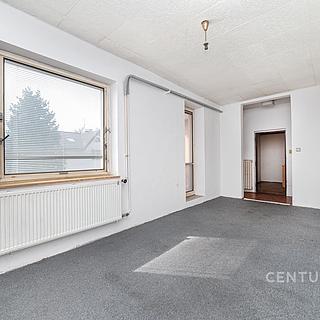 Prodej bytu 3+1 84 m² Frýdek-Místek Místek, 4. května