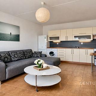 Pronájem bytu 2+kk 38 m² Tábor, Hanojská