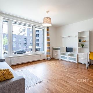 Pronájem bytu 1+kk, garsoniery 32 m&sup2; Praha