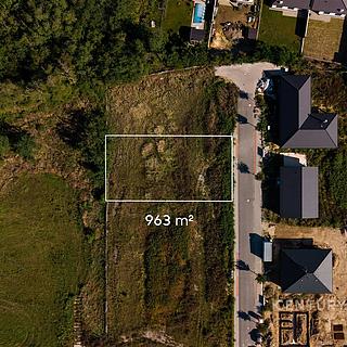 Prodej stavební parcely, 963m²