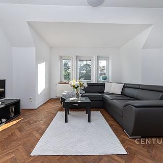 Prodej bytu 2+1 76 m² Opava Předměstí, Dostojevského