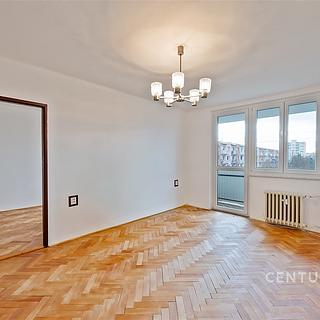 Prodej bytu 3+1 65 m² Sezimovo Ústí, Nerudova