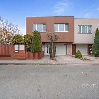 Prodej rodinného domu 135 m&sup2; Říčany