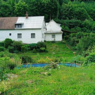 Prodej rodinného domu, 295m²