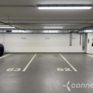 Pronájem parkovacího místa 13 m² Praha