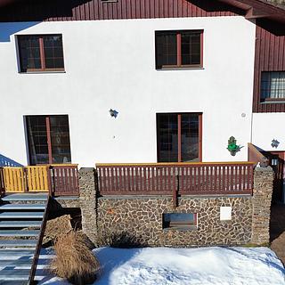 Prodej ostatního komerčního prostoru 431 m² Srní