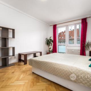 Prodej bytu 1+1 37 m² Hradec Králové, Okružní