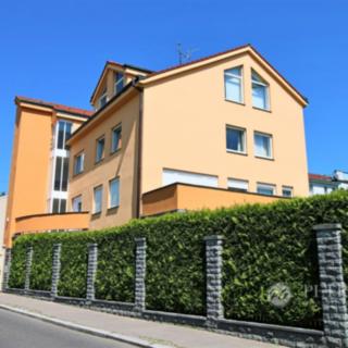 Pronájem bytu 2+1 69 m² Praha Kobylisy, Modřínová