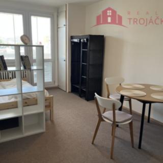 Pronájem bytu 1+kk, garsoniery 27 m² Rožnov pod Radhoštěm
