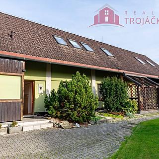 Prodej rodinného domu 260 m² Rožnov pod Radhoštěm, Na zahradách