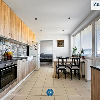 Pronájem bytu 3+1 105 m² Zlín