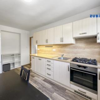 Pronájem bytu 2+1 66 m² Napajedla, Husova