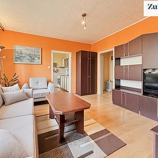 Prodej bytu 2+1 45 m² Zlín, Okružní