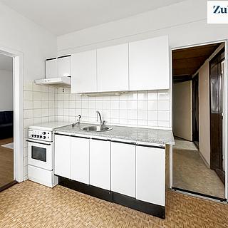 Pronájem bytu 3+1 68 m² Zlín, Budovatelská