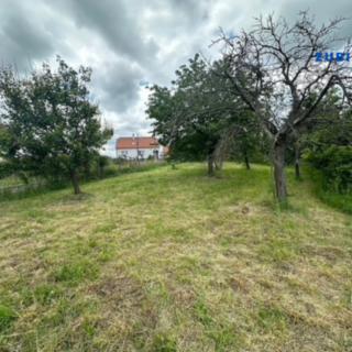 Prodej stavební parcely 1 090 m² Újezdec