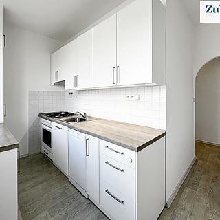 Pronájem bytu 2+1 50 m² Zlín