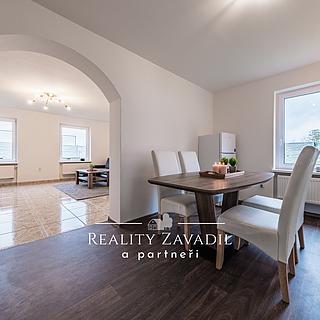Prodej rodinného domu 204 m&sup2; Senohraby