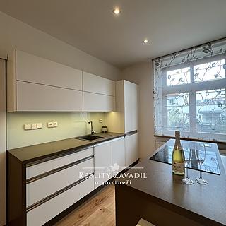 Pronájem bytu 2+kk 45 m² Praha