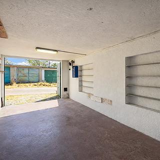Prodej garáže 21 m² Chomutov, Bezručova