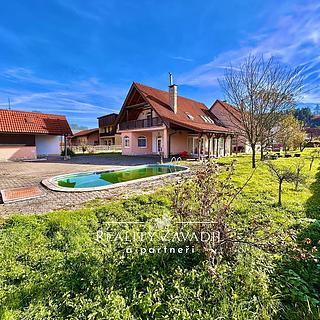 Prodej rodinného domu 220 m² Nový Hrozenkov