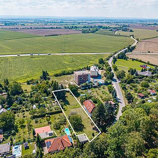 Prodej stavební parcely 1775 m&sup2; Holice
