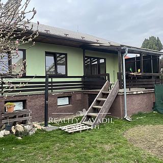 Pronájem rodinného domu 100 m² Benešov, Neumannova