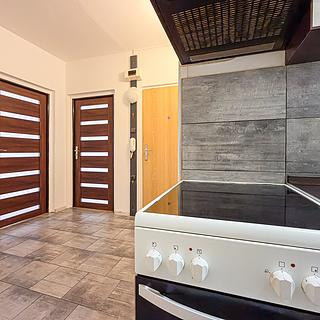 Pronájem bytu 2+1 60 m² Chomutov, Zahradní