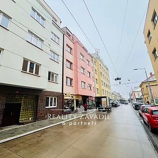 Prodej bytu 2+1 81 m² Pardubice Zelené Předměstí, Sladkovského