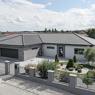 Pronájem rodinného domu 120 m&sup2; Březno