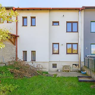 Prodej rodinného domu, 180m²