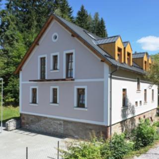 Prodej bytu 1+kk a garsoniéry 30 m² Vrchlabí Hořejší, Peklo
