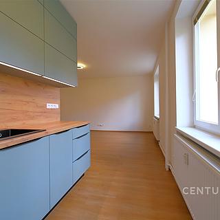 Pronájem bytu 2+kk 56 m² Vsetín, Těšíkov